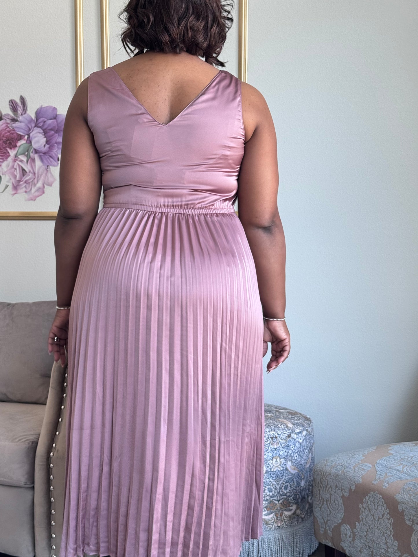 Rose' Pleated Sleeveless Dress